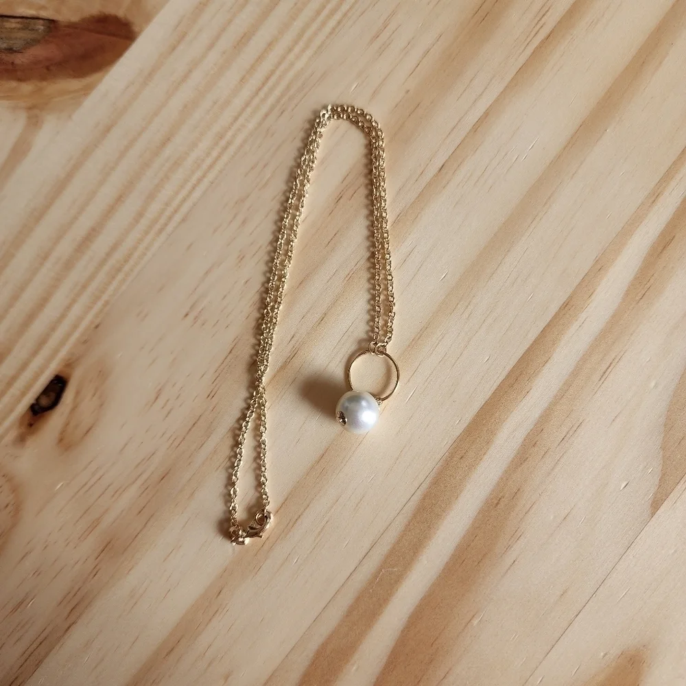 Womens Necklace - Picture 3 of 7